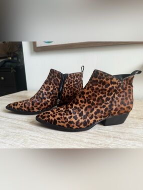 Leopard Print Ankle Boots - Women's Pointed Western Bootie